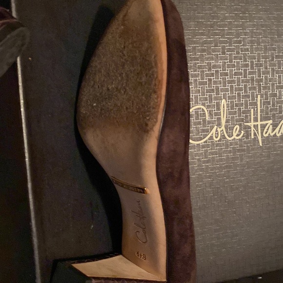 Cole Haan Brown suede pump Nike air 6 1/2 B - Picture 5 of 7